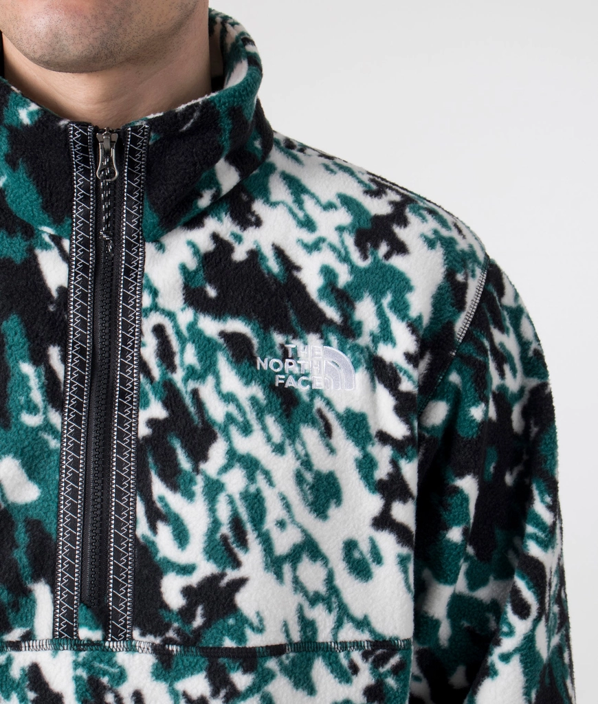 The North Face Mens Relaxed Fit Quarter Zip Fleeski